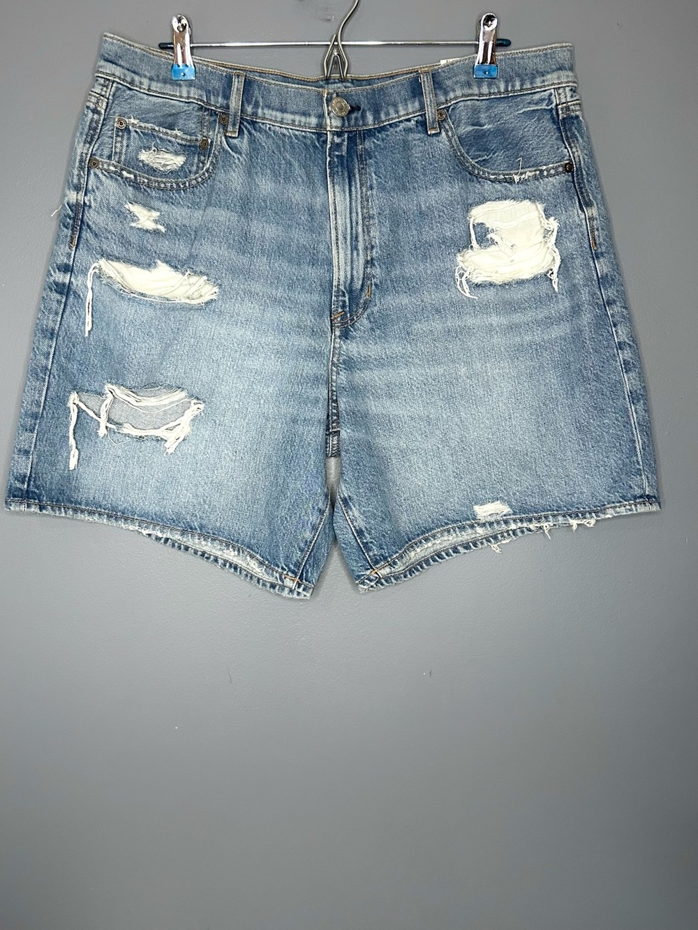 American Eagle‎ Shorts Womens 18 Blue 90s Boyfriend Long Distressed Rips Raw Hem